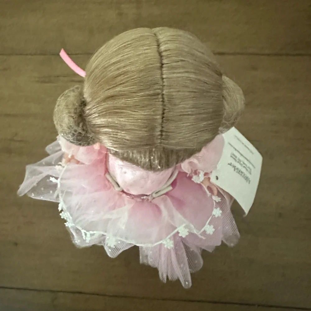Vtg. Madame Alexander Twirling Confetti Ballerina Doll, 2008